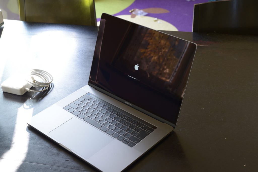 MacBook Pro（Late2016）はクリーンインストールで環境構築を